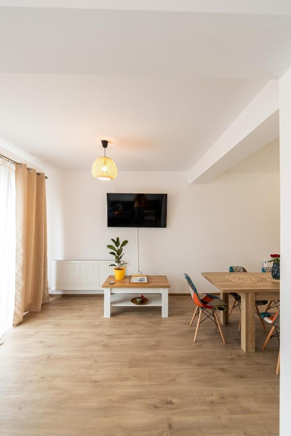 Citadel Apartament'S Râşnov Exterior photo