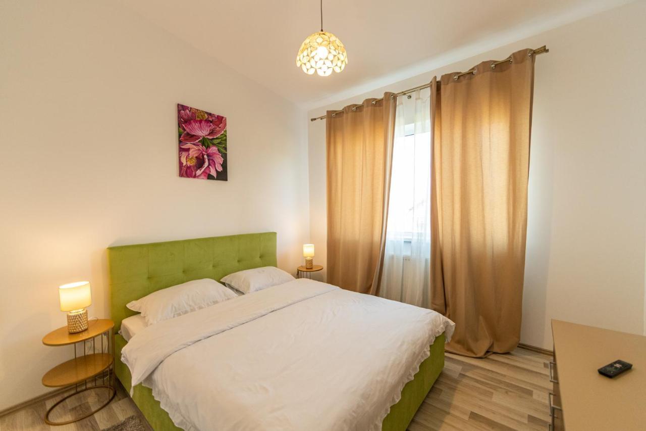 Citadel Apartament'S Râşnov Exterior photo